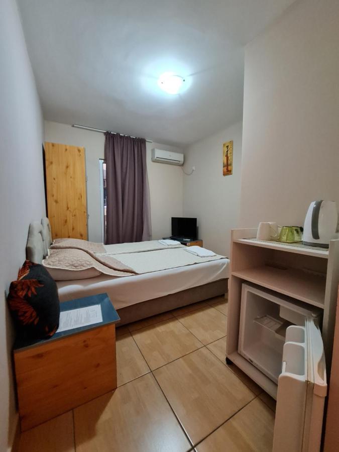 Hibiscus Guest House Budva Bagian luar foto