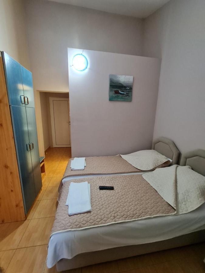 Hibiscus Guest House Budva Bagian luar foto